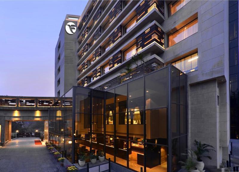 Fortune Sector 27, Noida - Member Itc Hotels' Group Kültér fotó